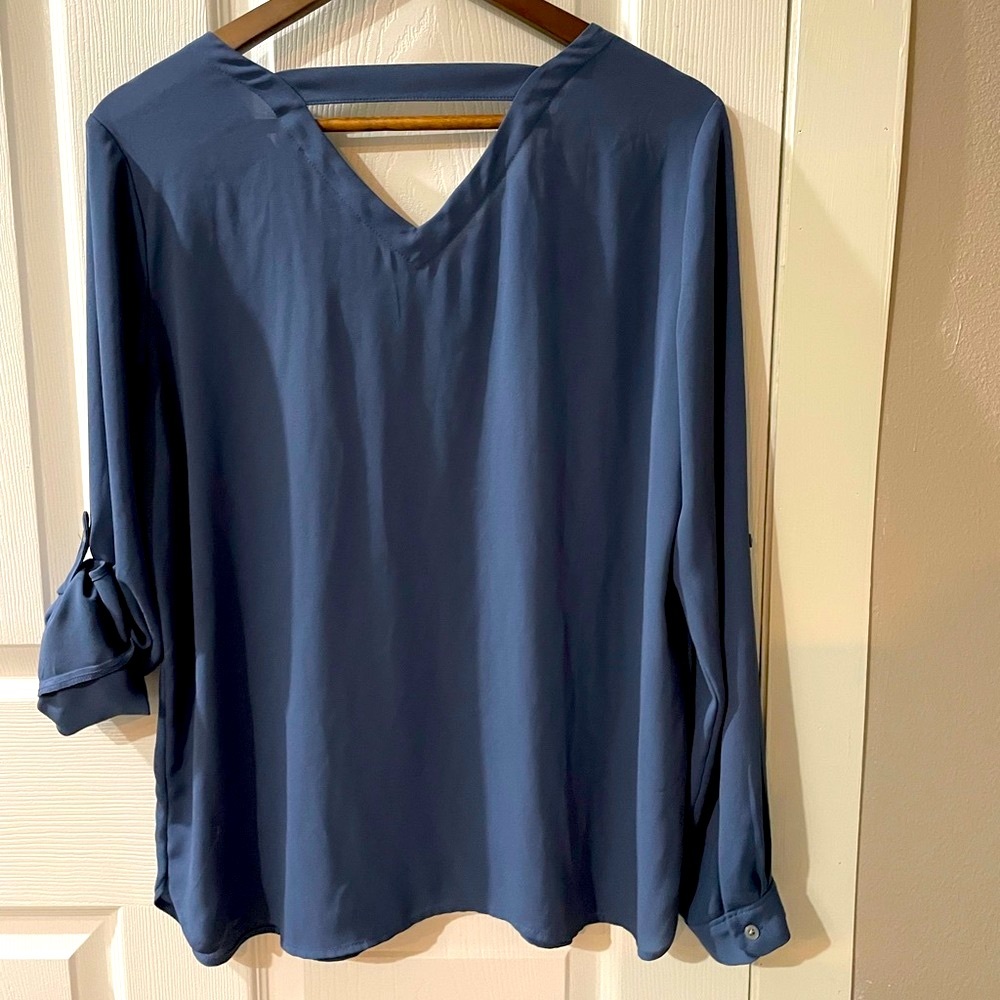 SALE🔥EUC Loft Blouse  size Medium. Color is a blue/gray.